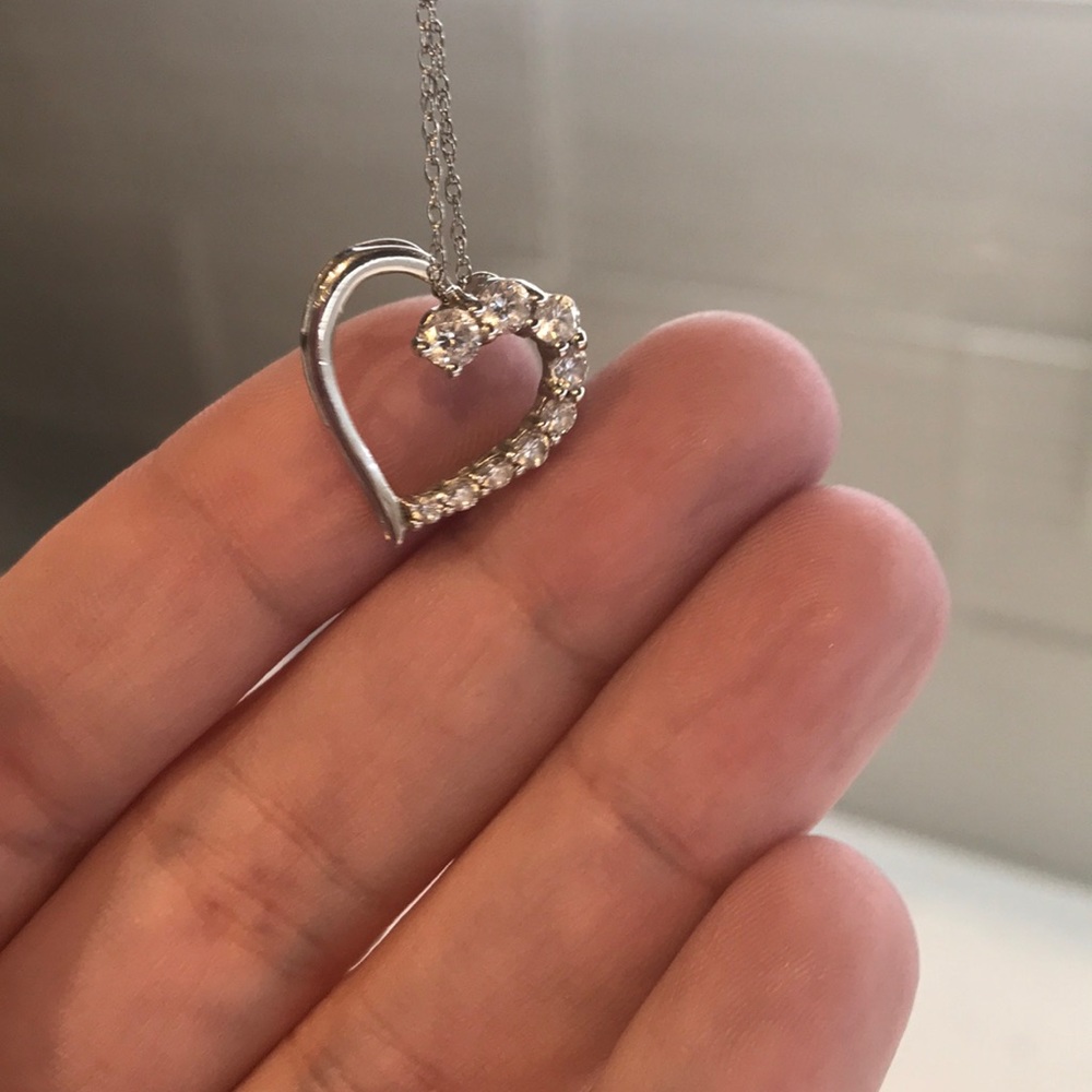 🔥DIAMOND HEART NECKLACE🔥 - Picture 4 of 8